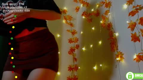 hey Im Leia and I love rock  online show from November 1, 7:40 pm