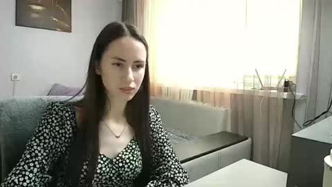 Snapshot of leila_monaco chatting on September 24, 9:52 am Leila online show from September 24, 9:52 am