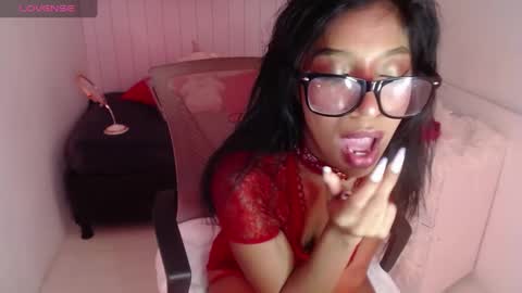 Snapshot of leilaebony_ chatting on September 10, 3:56 pm leilaebony_ online show from September 10, 3:56 pm
