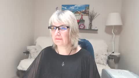 Leila Kinky online show from June 13, 6:44 am