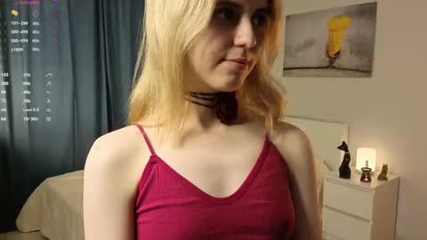 Snapshot of lenexo chatting on September 28, 10:20 am Earlene online show from September 28, 10:20 am