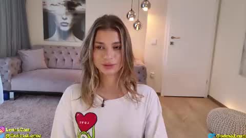 Lenna Goddess online show from August 1, 5:53 am