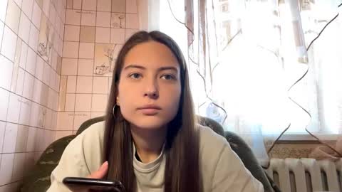 Hellomy name is Lennieits my first day here nice to meet you Give me 50 thumbs ups online show from April 22, 1:41 pm