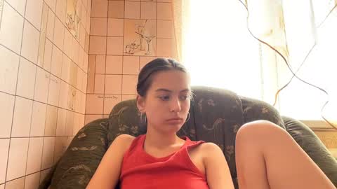 Hellomy name is Lennieits my first day here nice to meet you Give me 50 thumbs ups online show from May 11, 8:16 am