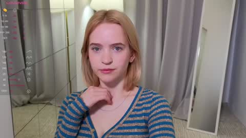 Snapshot of leo_lulu chatting on December 18, 3:11 pm Ashly online show from December 18, 3:11 pm