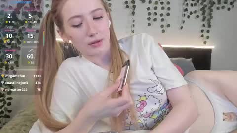 Leona online show from April 29, 11:46 am