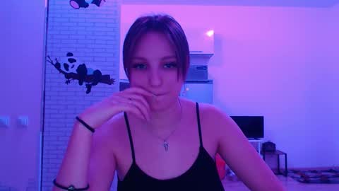 Leonaalove online show from March 12, 4:31 pm