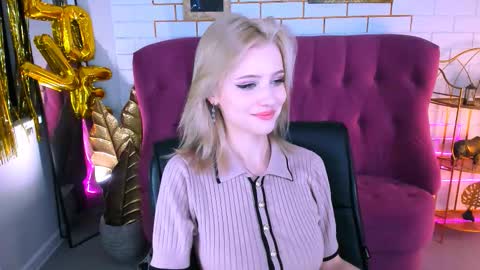 leonastone online show from October 16, 5:26 pm