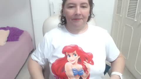 leonela   online show from July 9, 12:35 am