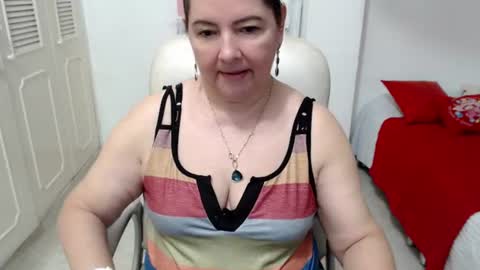 leonela   online show from June 15, 2:34 am