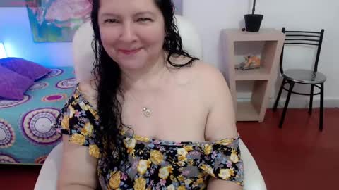 leonela   online show from March 11, 9:37 pm