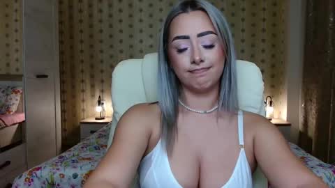 Snapshot of leslie_secret chatting on October 1, 8:47 pm leslie_secret online show from October 1, 8:47 pm