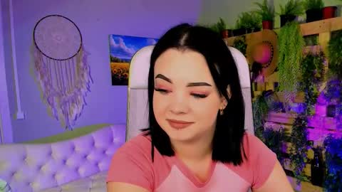 Snapshot of leslierowe chatting on October 18, 5:26 pm LeslieRowe online show from October 18, 5:26 pm