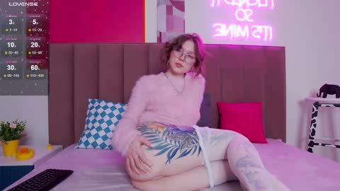 Lessy online show from January 30, 2:27 am