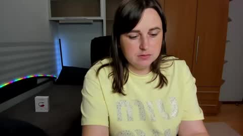 Naomi online show from July 22, 6:47 am