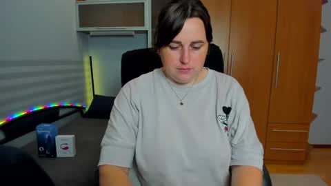 Naomi online show from July 24, 6:33 am