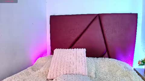 Lexi Howard  online show from July 7, 6:47 am