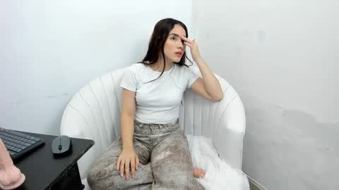 LexiCutee online show from June 2, 1:45 pm