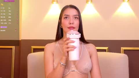 Lexie Thompson  online show from August 4, 11:27 am