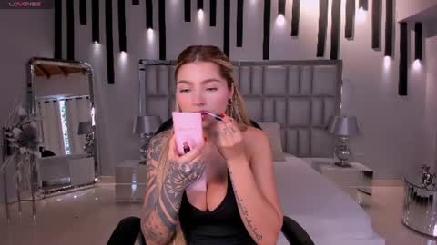 Lexie  online show from July 1, 6:51 pm