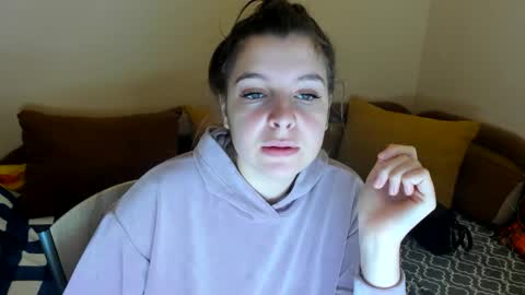 Elisabeth online show from December 21, 7:12 am