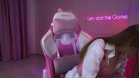 Lexi online show from April 30, 6:40 am