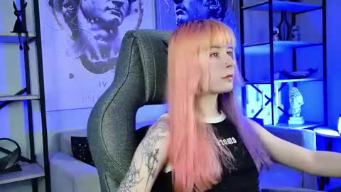 Lexi Wenford NO NUDE GODDESS online show from July 24, 5:05 am