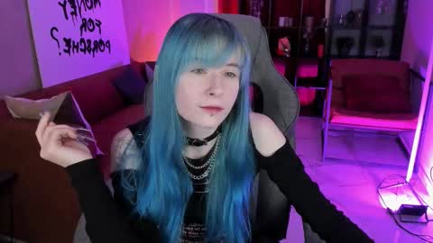 Snapshot of lexiwenford chatting on October 2, 3:55 am Lexi Wenford NO NUDE GODDESS online show from October 2, 3:55 am