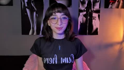 Snapshot of lexy_bluu chatting on December 4, 3:10 pm Lexy online show from December 4, 3:10 pm