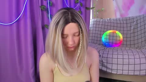 Snapshot of lexy_l0vy chatting on September 12, 6:46 am LexxxY online show from September 12, 6:46 am