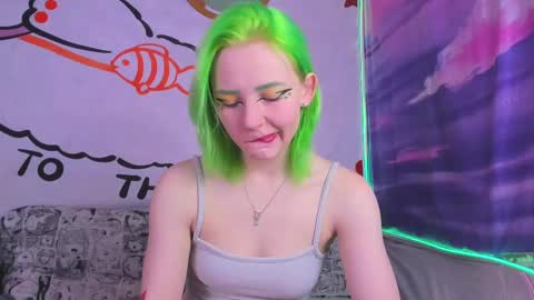 Snapshot of lexy_l0vy chatting on February 18, 5:31 am LexxxY online show from February 18, 5:31 am