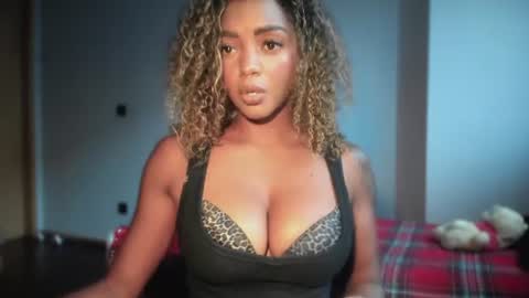 LEXY - Independent account online show from August 3, 1:28 pm