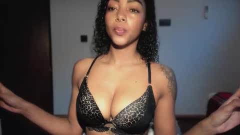 LEXY - Independent account online show from March 13, 2:40 pm