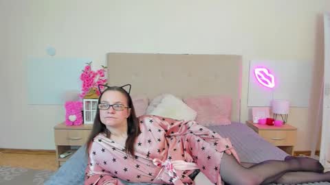 lexyfuun online show from March 13, 2:51 pm