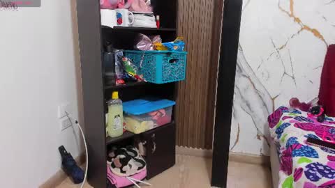 lexyy24_ online show from June 20, 11:14 am