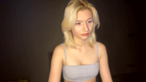 Leya online show from November 27, 8:12 pm