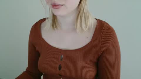 Leyla online show from February 26, 6:34 am