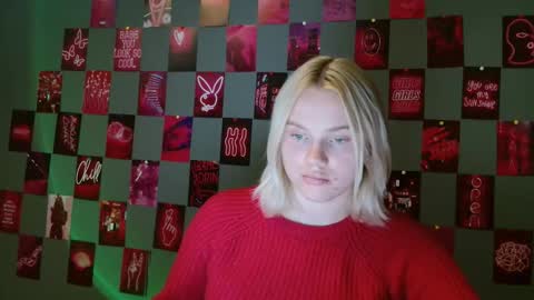 Snapshot of leyla_le chatting on September 24, 9:30 am Leyla online show from September 24, 9:30 am