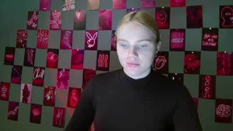 Snapshot of leyla_le chatting on September 29, 6:51 am Leyla online show from September 29, 6:51 am