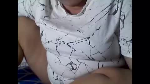 lhiannash33 online show from April 21, 2:51 am