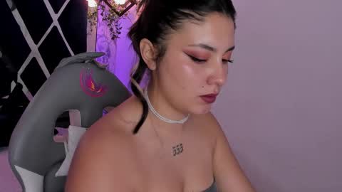 Snapshot of lia_14_ chatting on December 30, 11:48 am Lia online show from December 30, 11:48 am