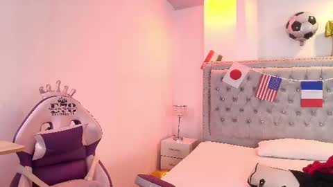 Lia  online show from June 30, 3:17 am