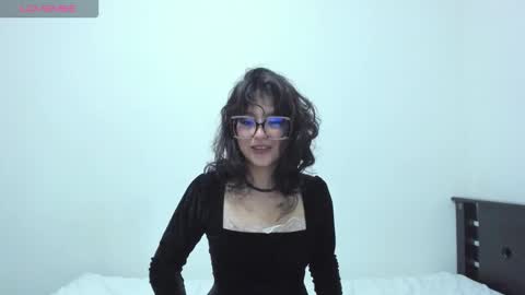 Lia online show from March 4, 5:25 am