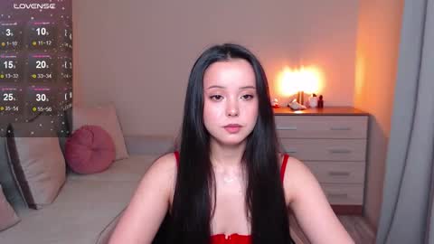 L I A online show from December 21, 5:50 pm