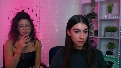 Snapshot of lia_make_love chatting on October 7, 11:25 am lia_make_love online show from October 7, 11:25 am