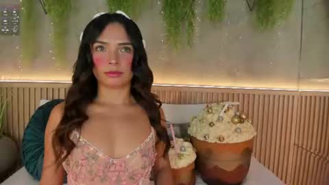 lia_montclair online show from July 8, 12:40 pm