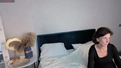 lia_reyn online show from June 25, 11:56 am