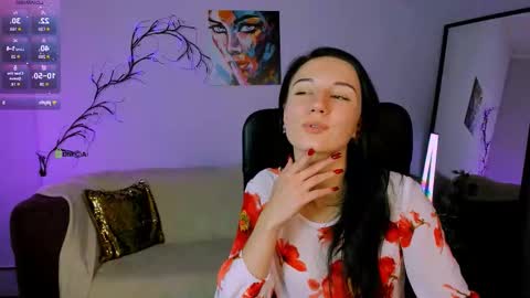 Snapshot of lia_sunset chatting on October 19, 7:21 am Lia online show from October 19, 7:21 am