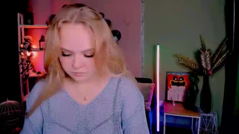 Snapshot of lia_sunset chatting on September 20, 7:12 pm Lia online show from September 20, 7:12 pm