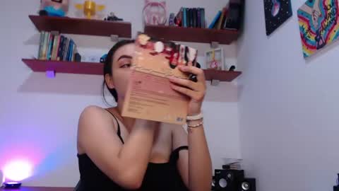   lia  online show from June 28, 1:56 am